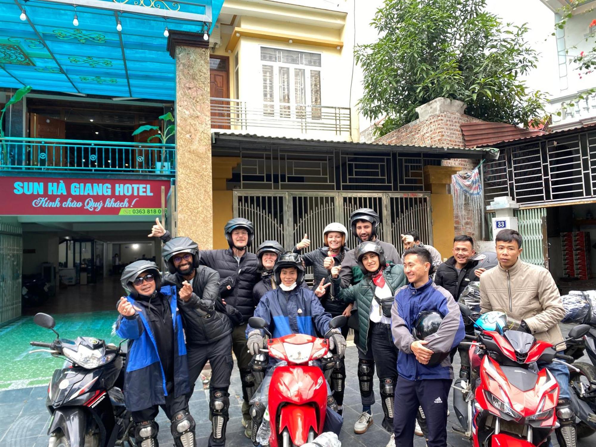 Sun Ha Giang Hotel-Tours-Motorbike Rental Kültér fotó